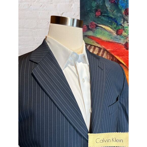 Calvin Klein 44R Mens Navy Blue Pinstripe 3 Button Blazer Sport Coat Jacket - Picture 4 of 12